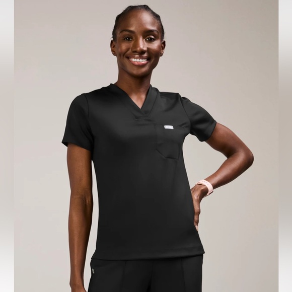 Figs Tops - FIGS FORMx Scrub Set